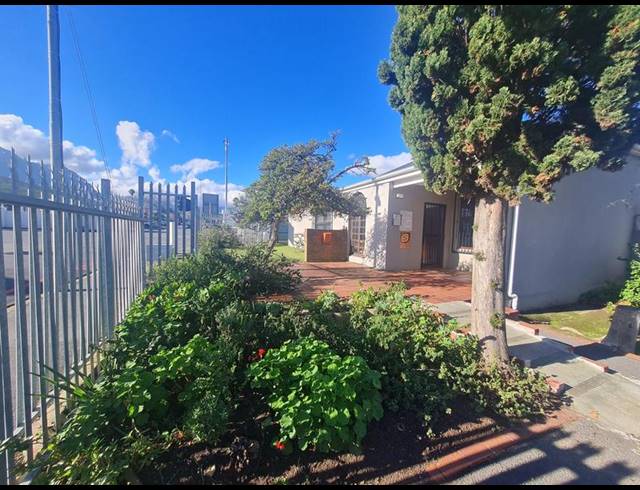 BUSINESS PROPERTY TO RENT IN AUDAS ESTATE